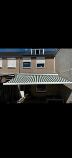 Zonnescherm met groen-geel gestreept doek, Ophalen, Gebruikt, 150 tot 300 cm, 250 cm tot 450 cm