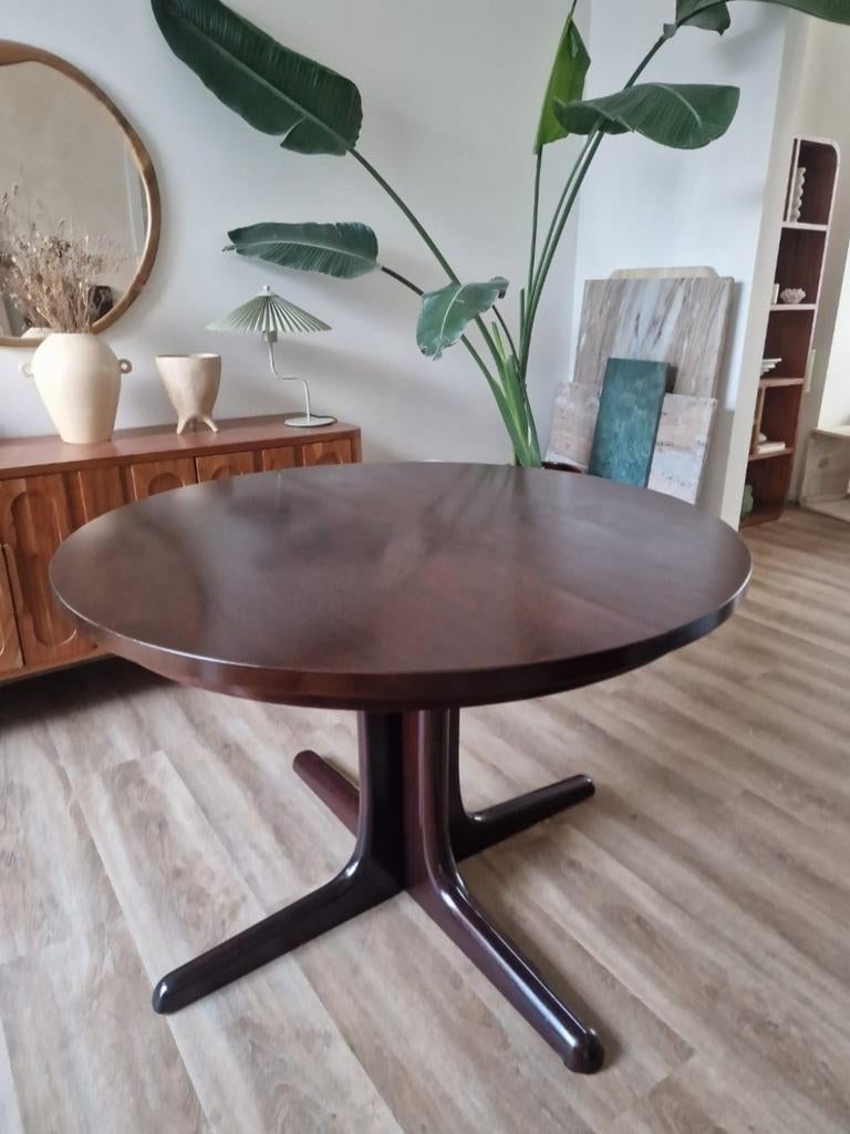 Scandinavische uitschuifbare eettafel, Huis en Inrichting, Tafels | Eettafels, Ophalen, Rond, Zo goed als nieuw, 100 tot 150 cm