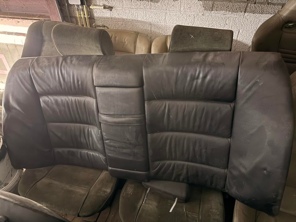 Bmw m3 E36 achterbank leuning met armsteun en bekerhouder, Auto-onderdelen, Ophalen, Gebruikt, BMW