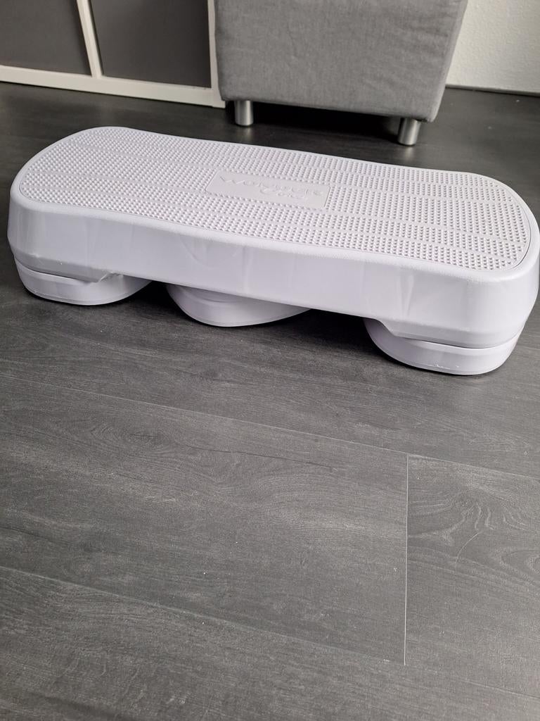 Fitness step Wondercare in hoogte verstelbaar antislip, Sport en Fitness, Fitnessmaterialen, Ophalen, Zo goed als nieuw, Stepbank
