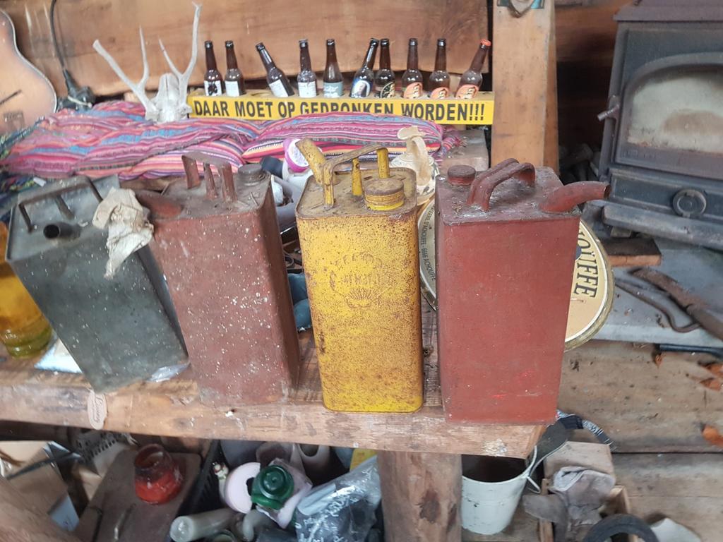 Petroleum blikken, Ophalen of Verzenden