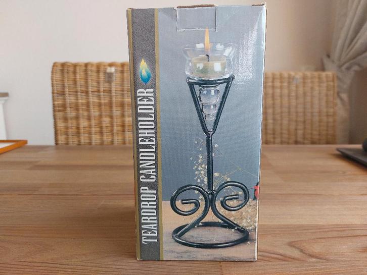Prachtige Vintage Teardrop Kandelaar Metaal Glas in doos, Huis en Inrichting, Woonaccessoires | Kandelaars en Kaarsen, Zo goed als nieuw