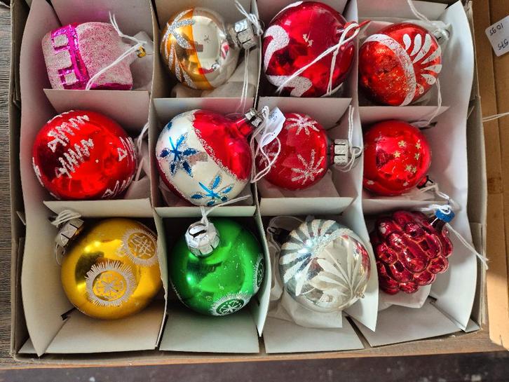Oude vintage kerstballen gekleurd en meer, Diversen, Kerst, Gebruikt, Ophalen of Verzenden