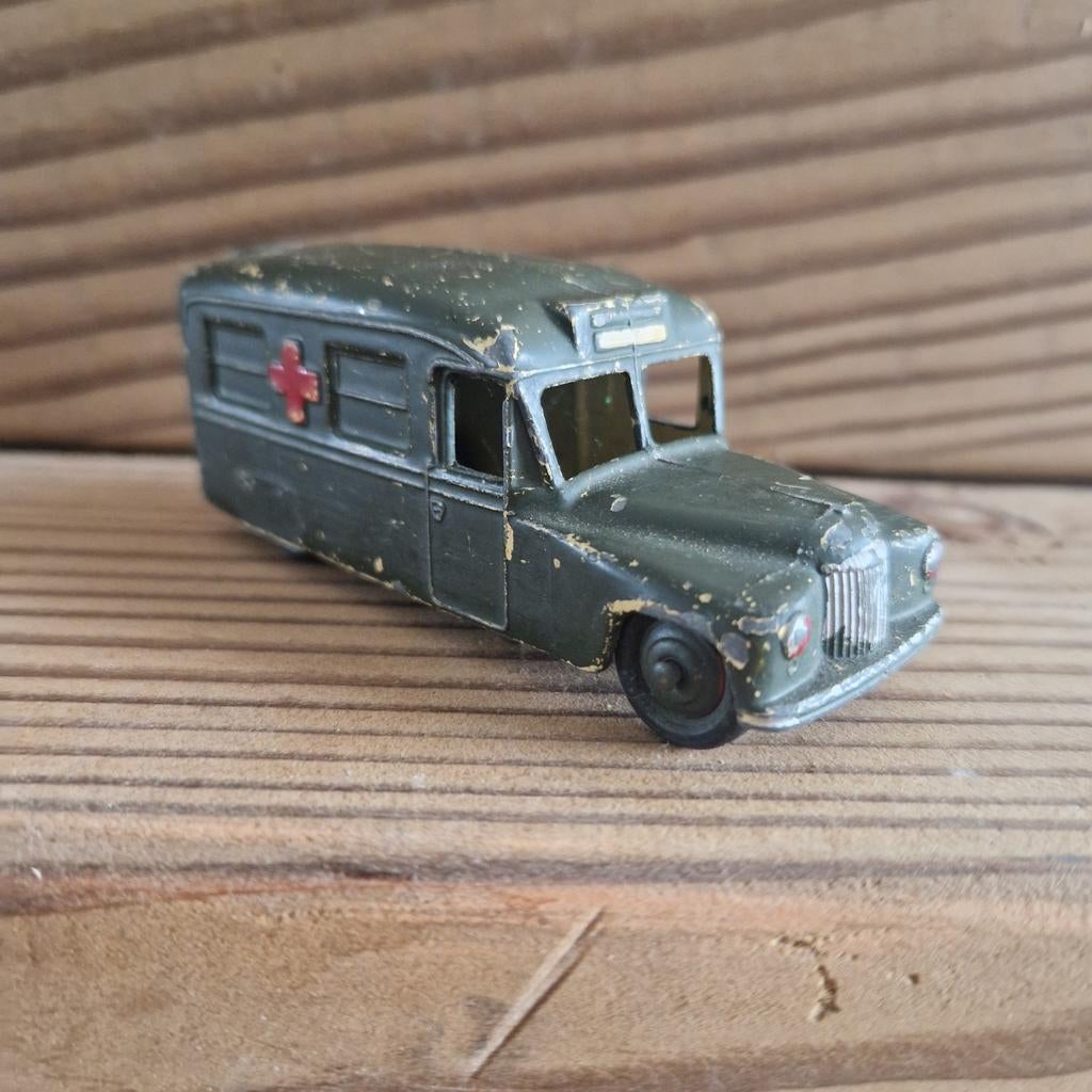 DINKY TOYS Daimler militaire ambulance, Ophalen of Verzenden, Gebruikt, Auto, Dinky Toys