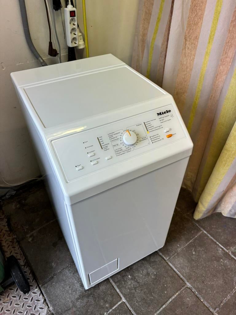 A+++ Wasmachine Miele W667 | Schoon | Werkt Super, Ophalen, Minder dan 1200 toeren, Minder dan 85 cm, 4 tot 6 kg