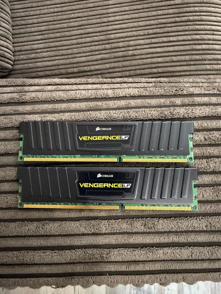 Corsair Vengeance 8GB DDR3 (2x4GB) RAM geheugen, Computers en Software, RAM geheugen, Ophalen of Verzenden, Zo goed als nieuw