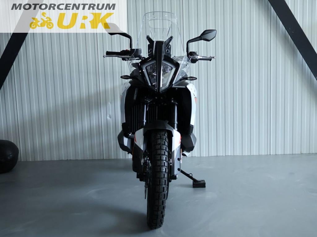 KTM 790 ADVENTURE (bj 2025), 2 cilinders, 790 cc, KTM, Bedrijf