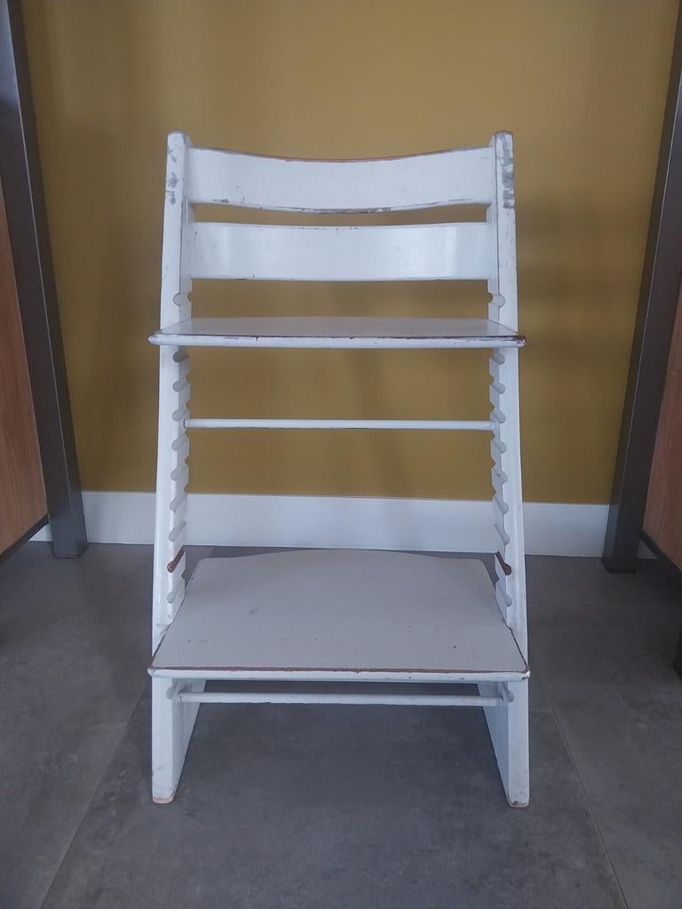 Tripp Trapp stoel (oud model) - opknapper, Kinderen en Baby's, Kinderstoelen, Ophalen, Gebruikt, Meegroeistoel, Aanschuifbaar