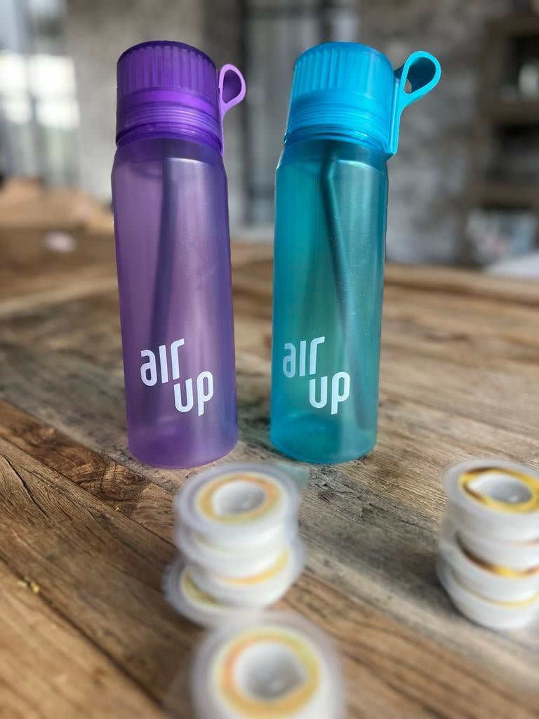 Air Up Twist drinkfles paars en blauw met navullingen, Sport en Fitness, Bidons, Ophalen of Verzenden, Zo goed als nieuw