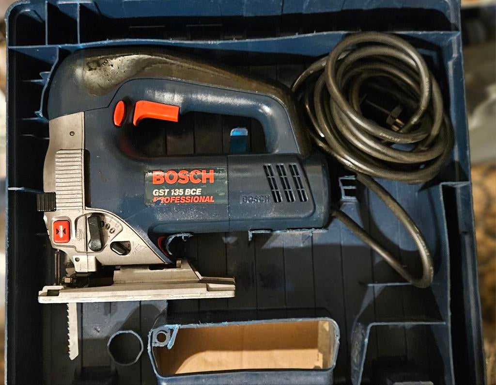 Goed werkende Blauw Bosch professional decoupeerzaag € 55., Doe-het-zelf en Verbouw, Gereedschap | Zaagmachines, Decoupeerzaag