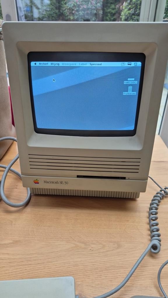 Apple Macintosh SE/30 - Werkend en in goede staat!, Computers en Software, Vintage Computers, Ophalen, Apple