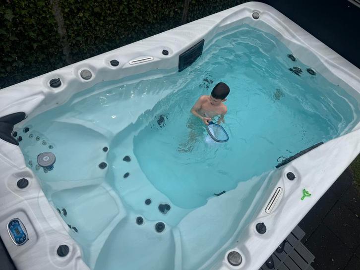 Zwemspa 400 x 230 cm – Zo goed als nieuw, Tuin en Terras, Bubbelbaden en Hottubs, Zo goed als nieuw, Vast, Afdekzeil, Filter, Pomp