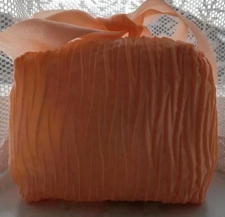 Mooi abricot kleurig make up tasje met 2 vakken, Sieraden, Tassen en Uiterlijk, Uiterlijk | Cosmetica en Make-up, Ophalen of Verzenden