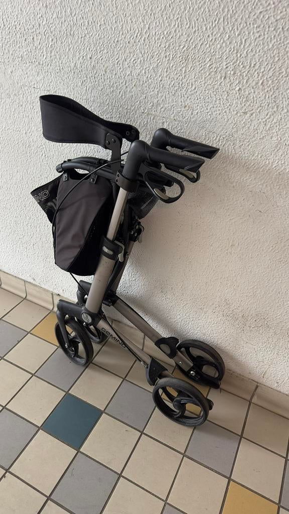 Gemino Rollator, Diversen, Rollators, Ophalen, Lichtgewicht, Zo goed als nieuw