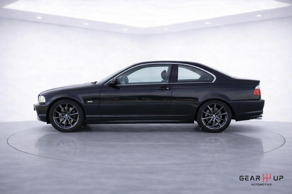 BMW 3-serie Coupé 330Ci Executive CLIMA|NAVI|CRUISE|LEER|AP, Auto's, BMW, Automaat, Zwart, Bedrijf, Euro 3
