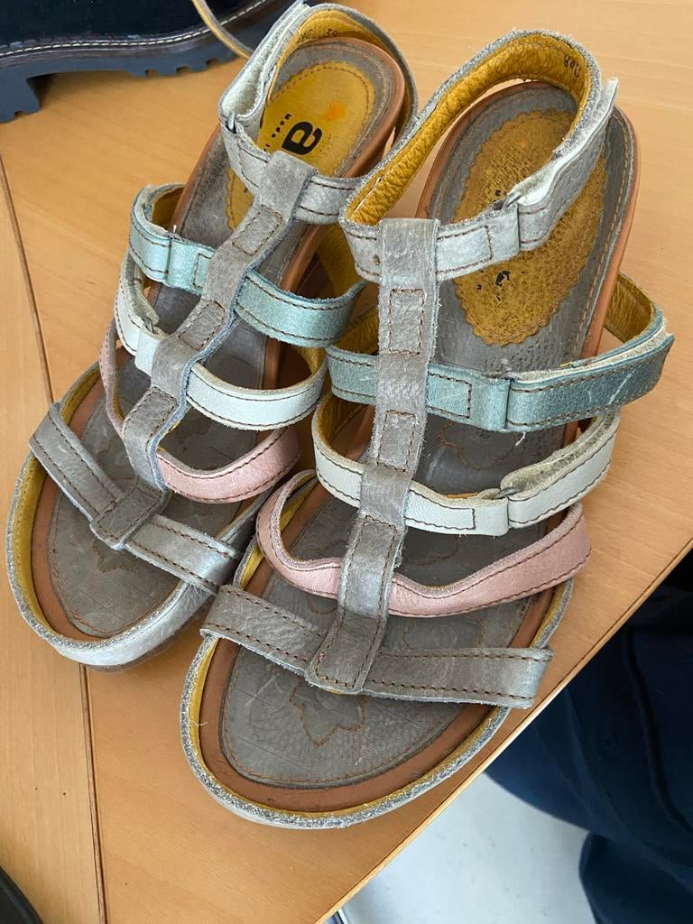 Art sandalen met hak, maat 39, Ophalen of Verzenden, Gedragen, Overige kleuren, Sandalen of Muiltjes
