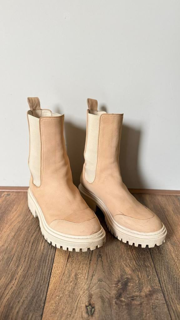 Beige boots / laarzen van Josh V in maat 40, Beige, Lage of Enkellaarzen, Ophalen of Verzenden, Zo goed als nieuw