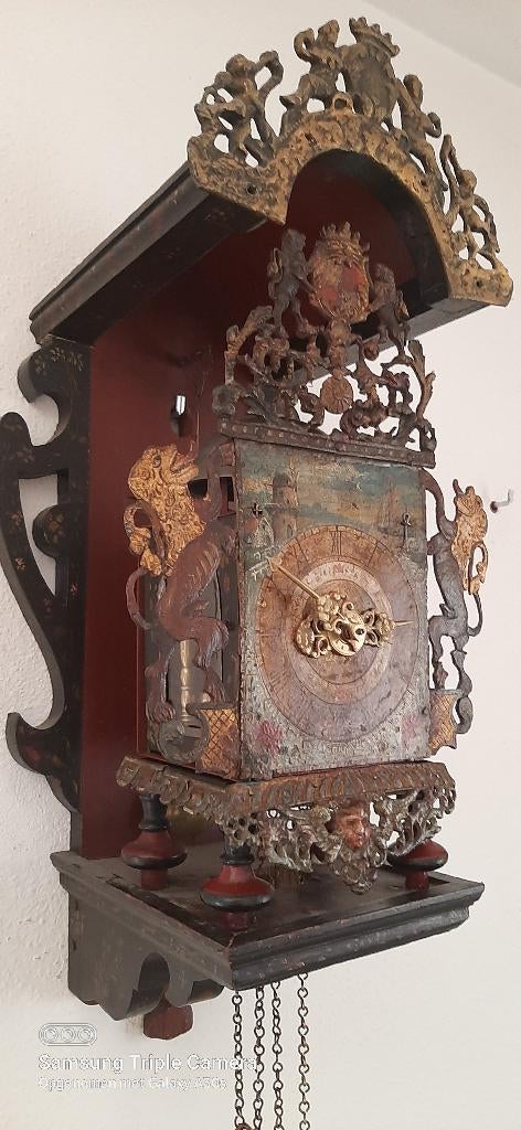 Stoelklok met een fraai uurwerk, Ophalen of Verzenden