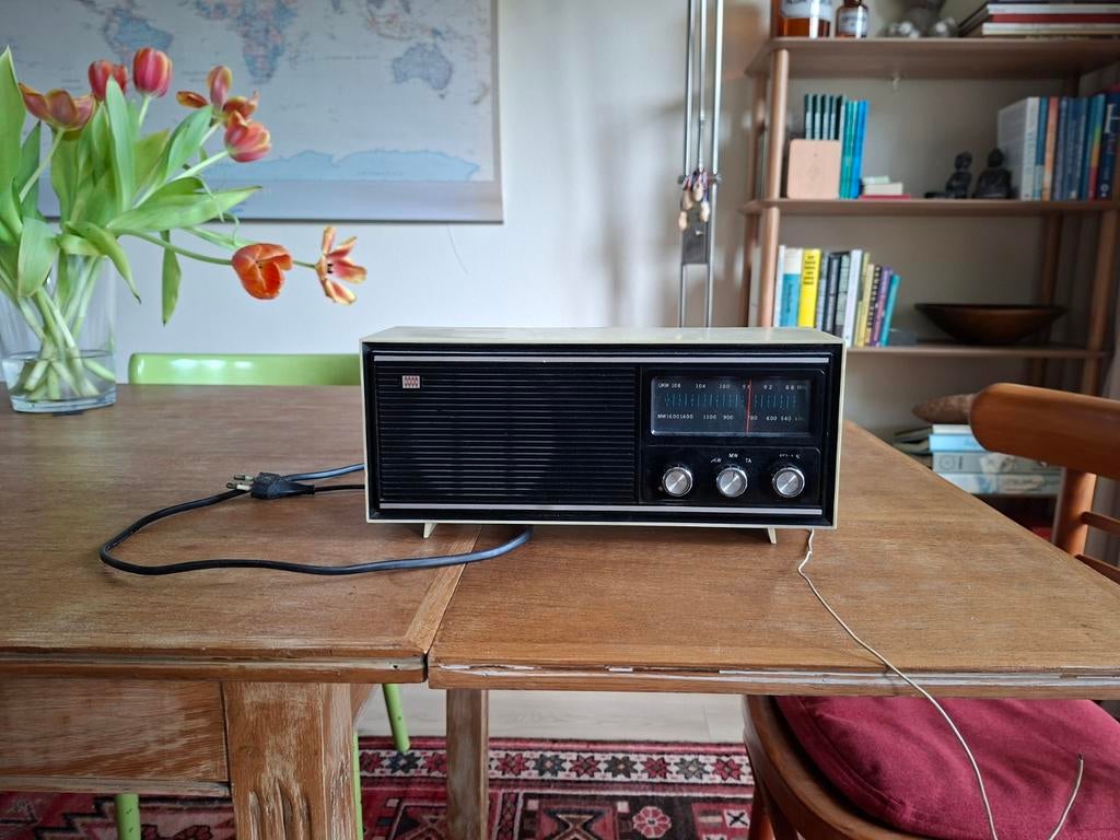 Retro radio, Ophalen