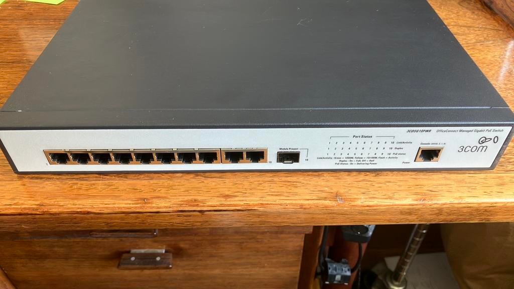 3Com Gigabit PoE Switch - 10 poorten, Computers en Software, Netwerk switches, Gebruikt, Ophalen of Verzenden