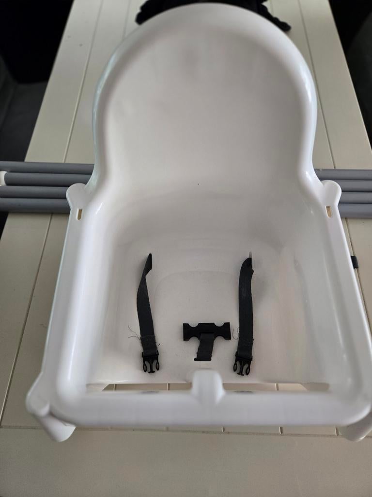 Ikea kinderstoel met riempjes, Kinderen en Baby's, Kinderstoelen, Ophalen, Gebruikt, Overige typen