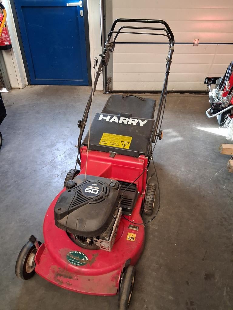 Harry grasmaaier 60 cm  euro 75, Tuin en Terras, Grasmaaiers, Gebruikt, Opvangzak, Ophalen of Verzenden