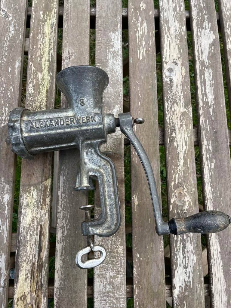 Alexanderwerk 8 vleesmolen gehaktmolen worstmolen (Jacht)., Overige typen, Ophalen of Verzenden, Gebruikt, Metaal