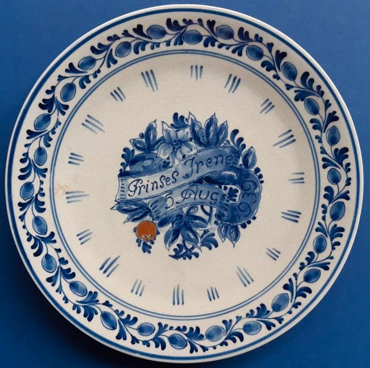 Porceleyne Fles 1939 Geboorte Irene 18cm (3) koningshuis, Antiek en Kunst, Antiek | Wandborden en Tegels, Ophalen of Verzenden