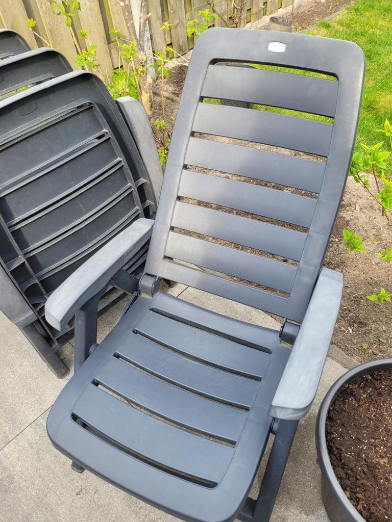 4 tuinstoelen (donkergrijs) met verstelbare rugleuning, Tuin en Terras, Tuinstoelen, Ophalen, Gebruikt, Kunststof, Verstelbaar