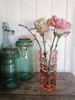 vaasje, vintage ,roze glas, Antiek en Kunst, Curiosa en Brocante, Ophalen of Verzenden