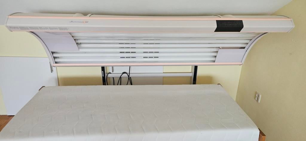 Zonnebank Sunvision 12 - met nieuwe lampen - thuisgebruik, Ophalen, Gebruikt, Zonnebank enkelzijdig, Minder dan 10 lampen