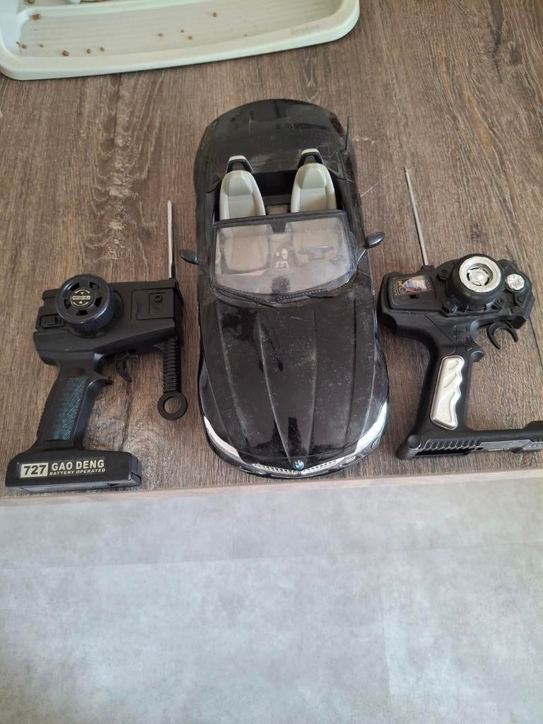 Auto op afstandbediening, Hobby en Vrije tijd, Modelauto's | 1:24, Ophalen of Verzenden, Bburago