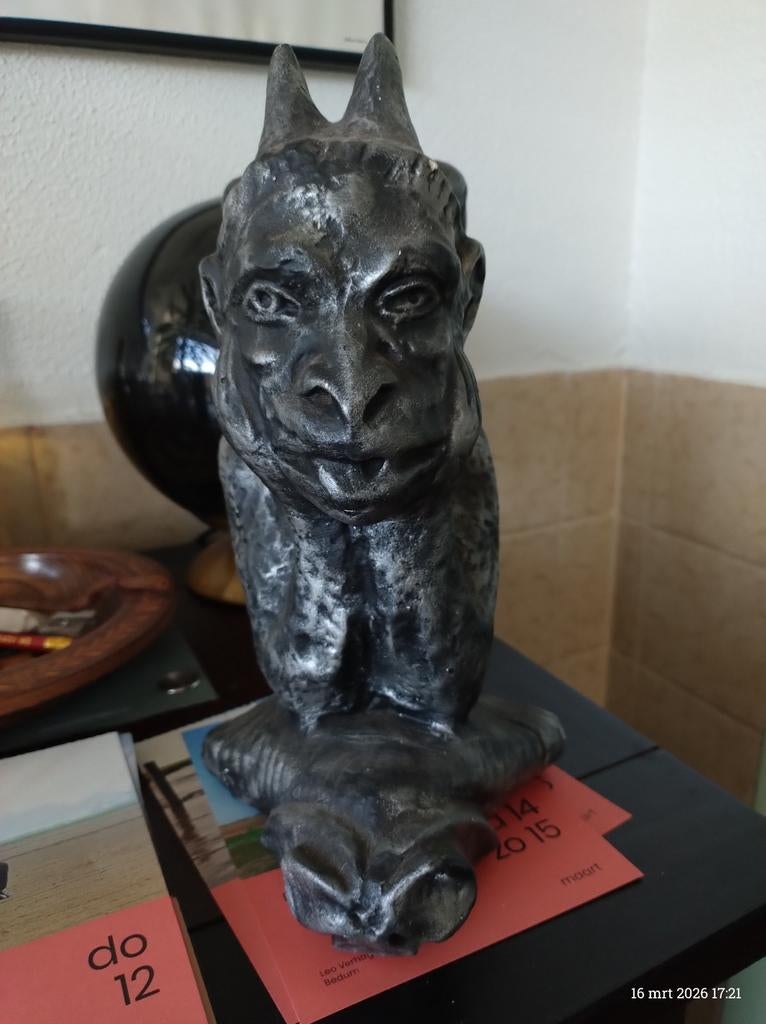 Gipsen beeldje, Ophalen