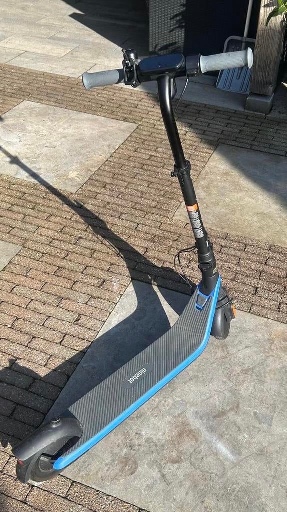 NINEBOT kinder KickScooter C2 Pro E Segway, Fietsen en Brommers, Steps, Ophalen, Zo goed als nieuw, Elektrische step (E-scooter)