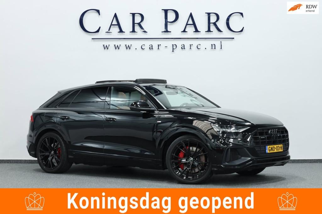 Audi Q8 55 TFSI e quattro S-line BTW/MATRIX+LED/VIRTUAL/SFEE, Auto's, Automaat, Gebruikt, 2995 cc, Zwart