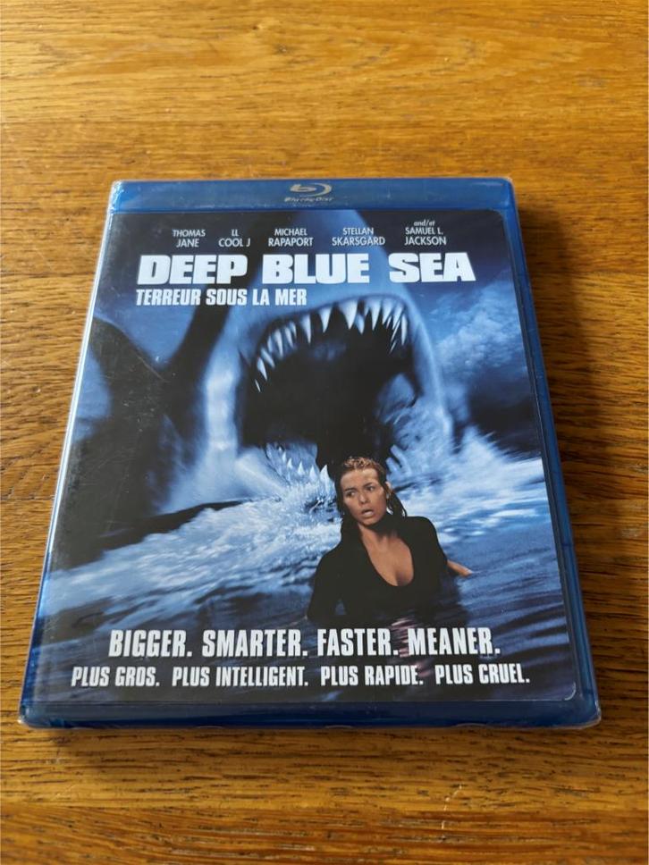 Blu-ray Deep Blue Sea - NIEUW in Seal - N-NLO, Cd's en Dvd's, Blu-ray, Nieuw in verpakking, Actie, Ophalen of Verzenden