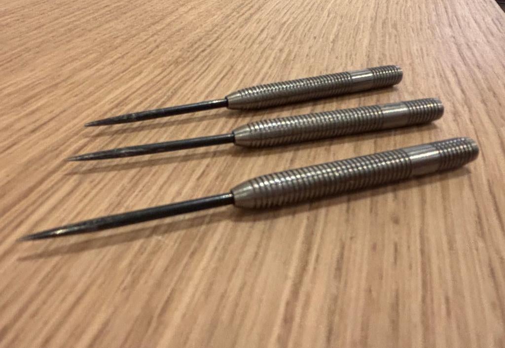 Red Dragon Defender 85% - 22gram, Ophalen, Gebruikt, Pijlen