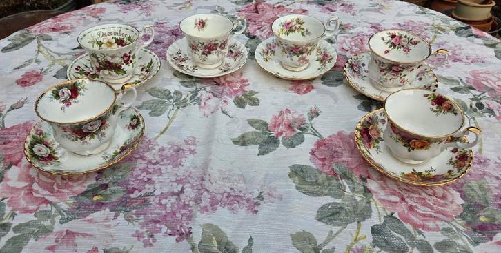 Royal Albert kop en schotels, Antiek en Kunst, Antiek | Porselein, Ophalen of Verzenden