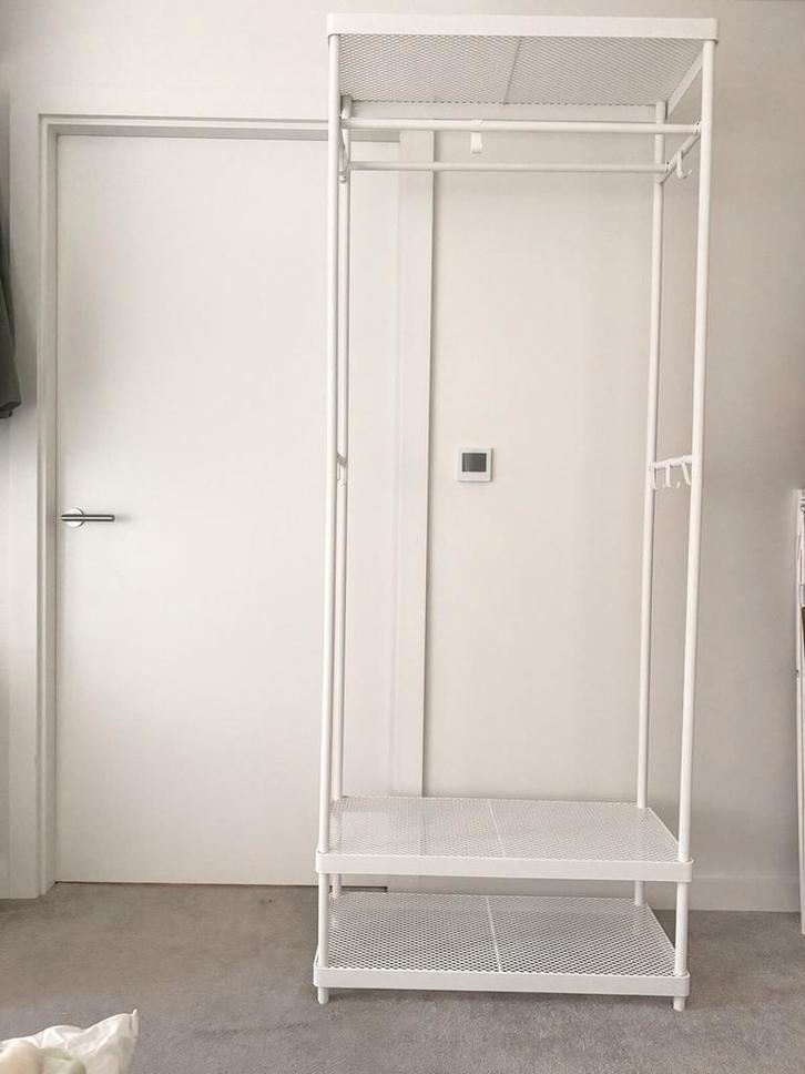 IKEA MACKAPÄR Kapstok met schoenenrek - wit, z.g.a.n., Huis en Inrichting, Woonaccessoires | Kapstokken, Zo goed als nieuw, Staande kapstok