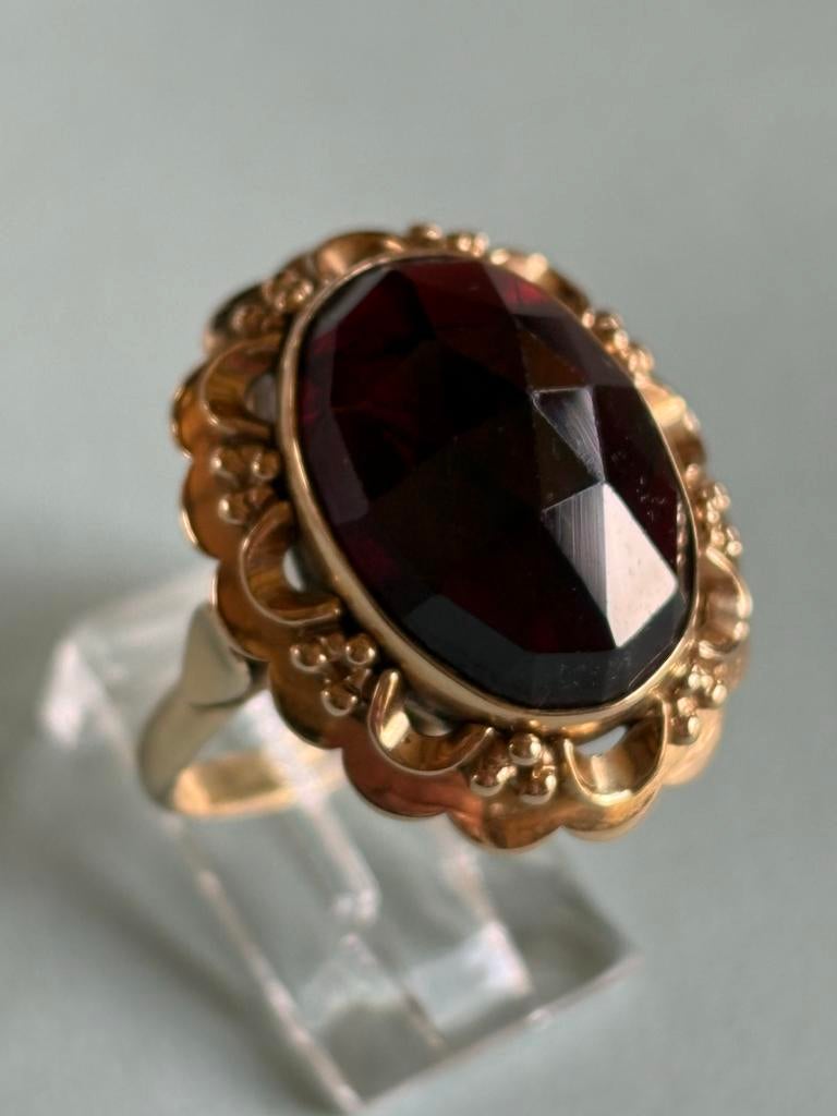 Prachtige 14k gouden ring met granaat - Maat 19.5 - 8.8gr, Verzenden, 19 tot 20, Zo goed als nieuw, Met edelsteen