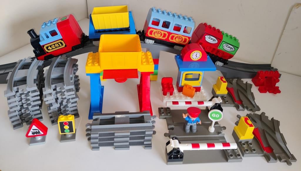 ❤️💚🩵 Duplo electrische trein met grote brug, laadbak etc., Kinderen en Baby's, Speelgoed | Duplo en Lego, Ophalen of Verzenden
