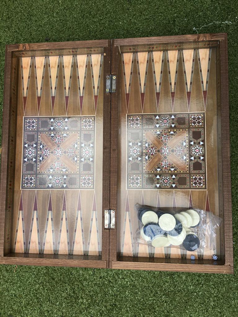 Backgammon spel met inlegwerk, Een of twee spelers, Ophalen, Nieuw