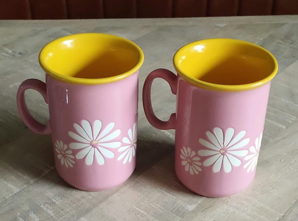 Twee mokken Just Mugs, Keramiek, Ophalen of Verzenden, Zo goed als nieuw, X