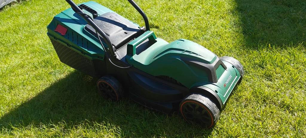 Parkside Elektrische Grasmaaier 1300W - Zo goed als nieuw, Elektrische grasmaaier, Ophalen of Verzenden, Opvangbak, Parkside