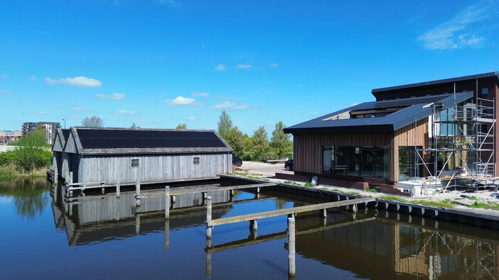 Ligplaatsen 15x4,75 te huur aan Houkesloot-Sneek-Sneekermeer, Watersport en Boten, Ligplaatsen, Herfst, Buiten