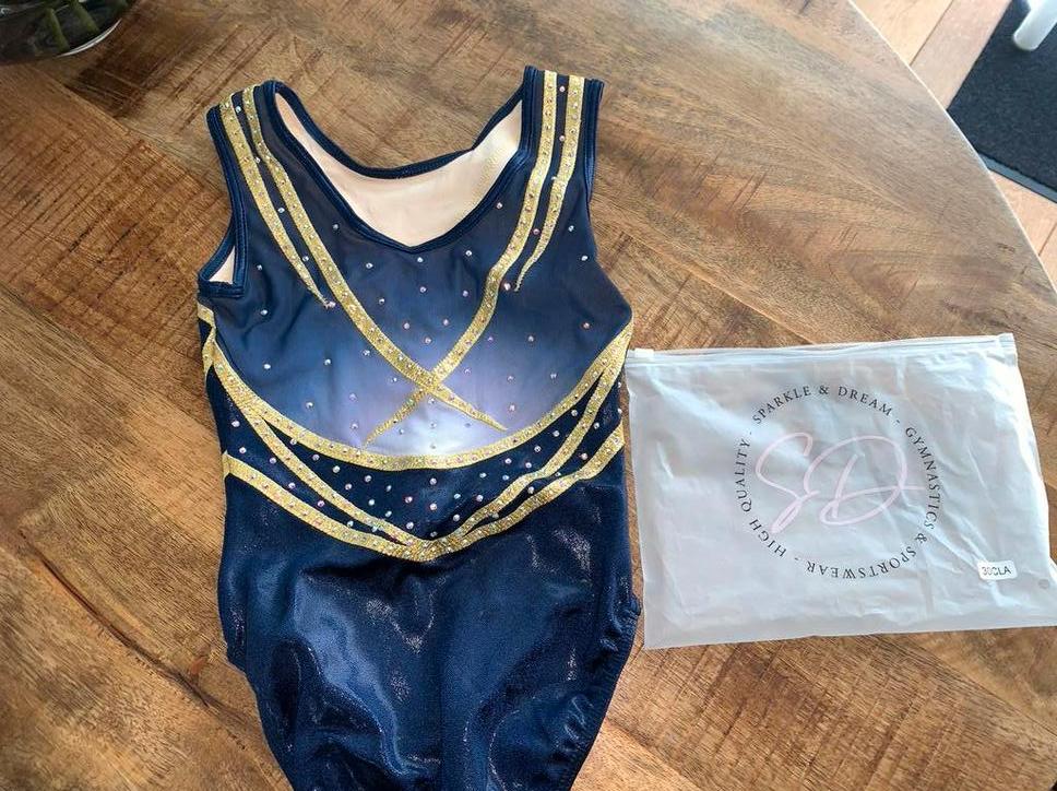 Turnpakje Sparkle & Dream -donkerblauw met goud NIEUW, Sport en Fitness, Turnen, Blauw, Nieuw, Turnpak(je), Kindermaat 122 t/m 140