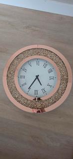 Klok in Eric Kuster stijl - Rosegoud met glitter, Huis en Inrichting, Woonaccessoires | Klokken, Ophalen of Verzenden, Zo goed als nieuw