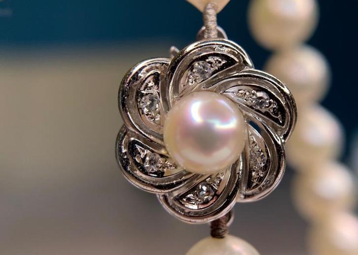 585 witgoud met diamant Akoya parelcollier vintage. Parels, Sieraden, Tassen en Uiterlijk, Antieke sieraden, Ketting, Goud, Met edelsteen