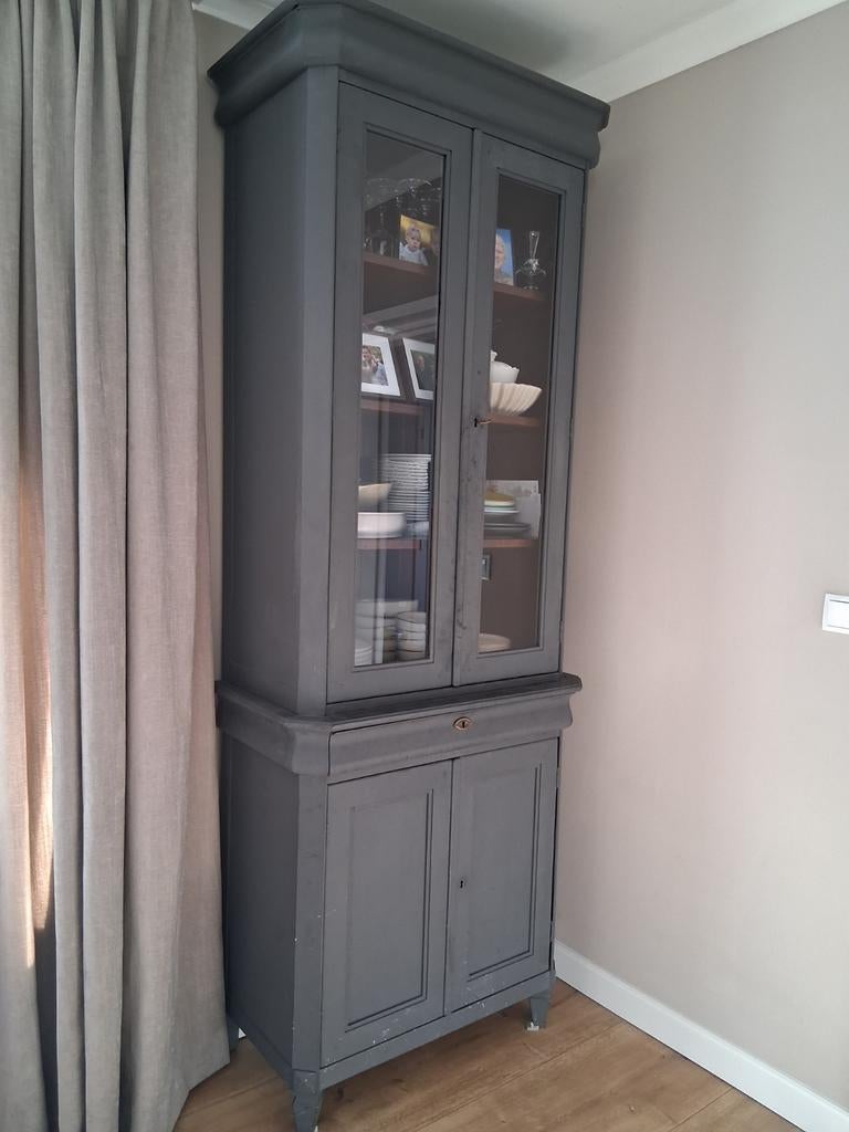 Degelijke kast, stevige kwaliteit landelijk, Met deur(en), 200 cm of meer, 25 tot 50 cm, 50 tot 100 cm