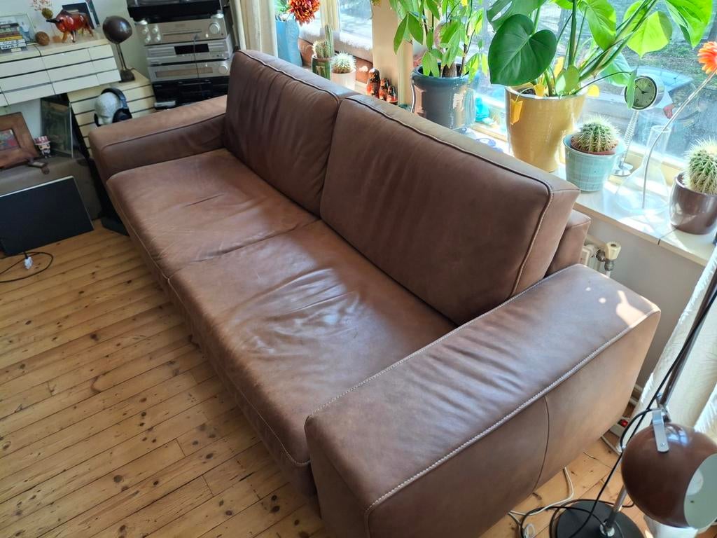 Lederen bank, 2jaar oud, Huis en Inrichting, Banken | Bankstellen, Ophalen, 250 tot 300 cm, Gebruikt, Driepersoons